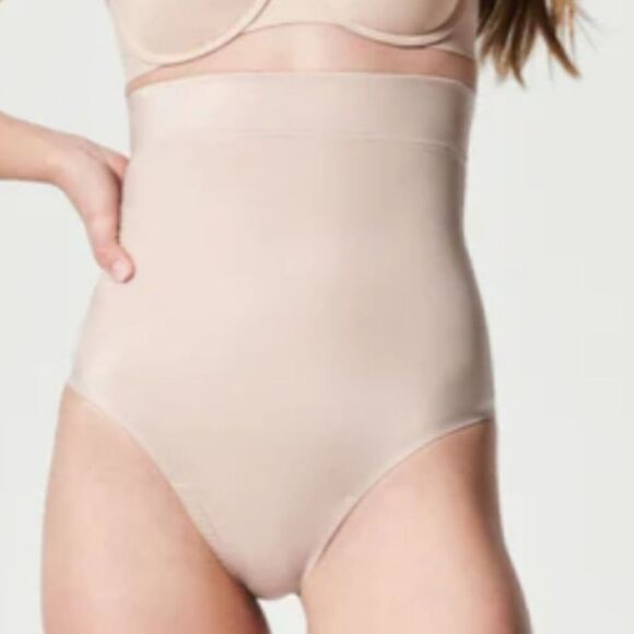 Spanx Shape Suit Your Fancy high waisted thong size Small NWT - Picture 1 of 5